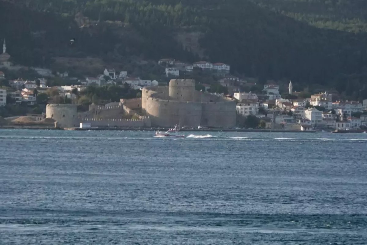 Çanakkale Boğaz’ı transit gemi geçişine kapatıldı